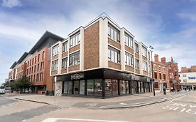 Royal House Luxury Apartments - Chester